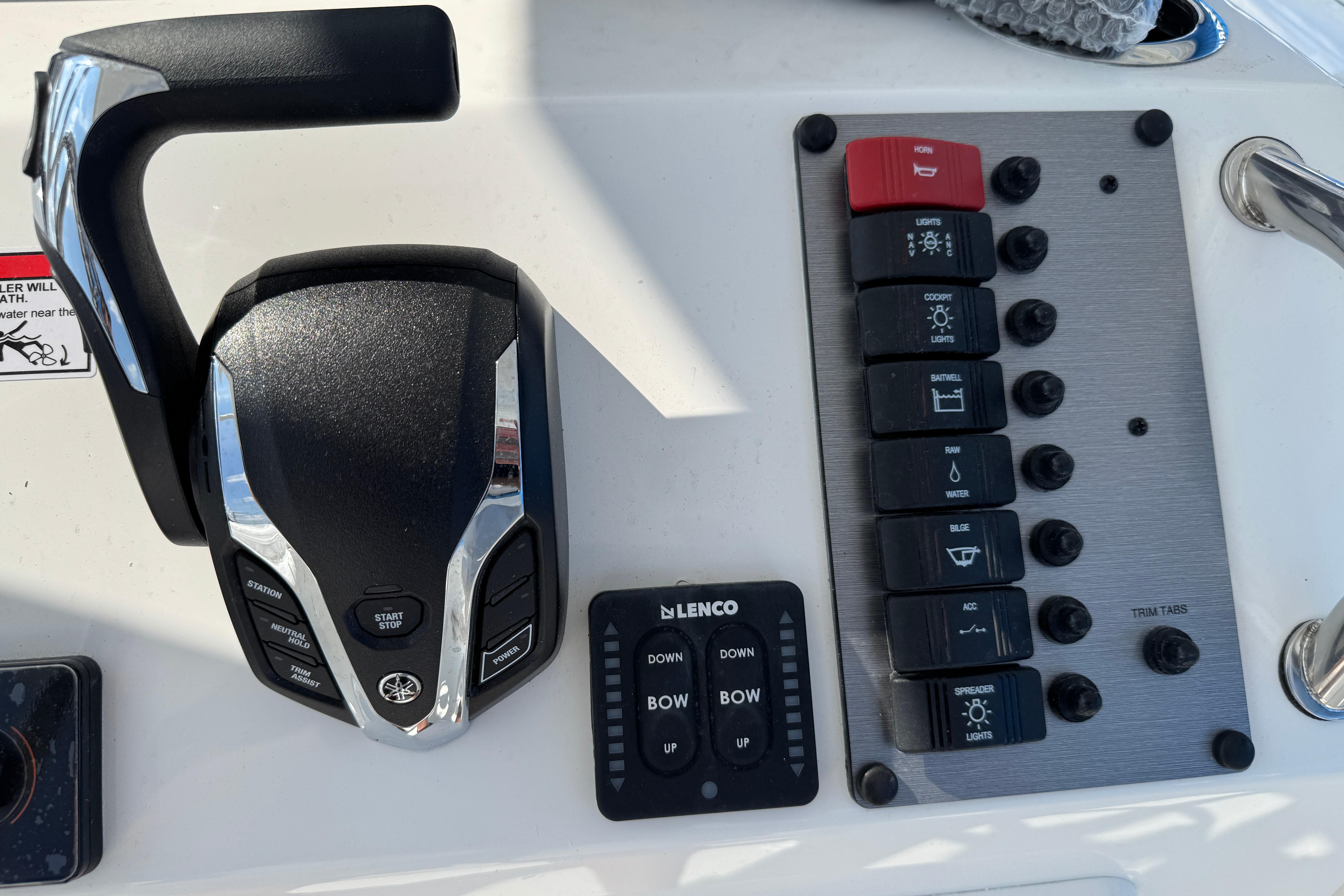 2025-parker-230-coastal-elite-power-9960917-20250926133309153-1