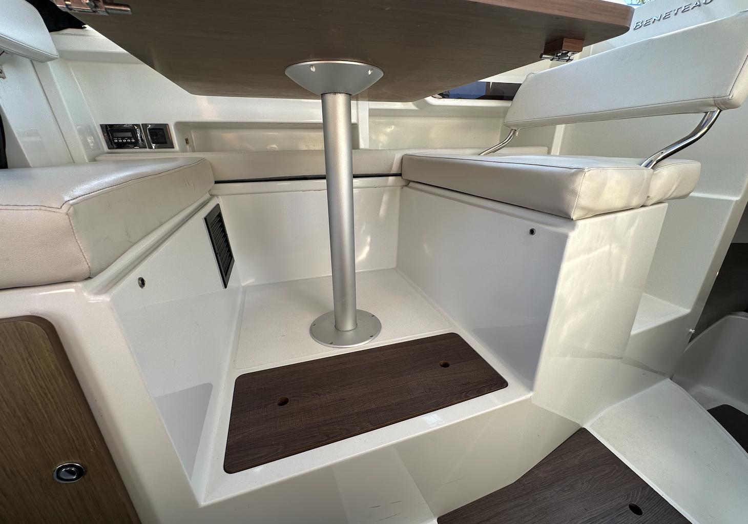 2021 Beneteau Antares 23