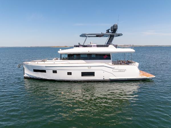 61' Sirena, Listing Number 100916515, - Photo No. 3