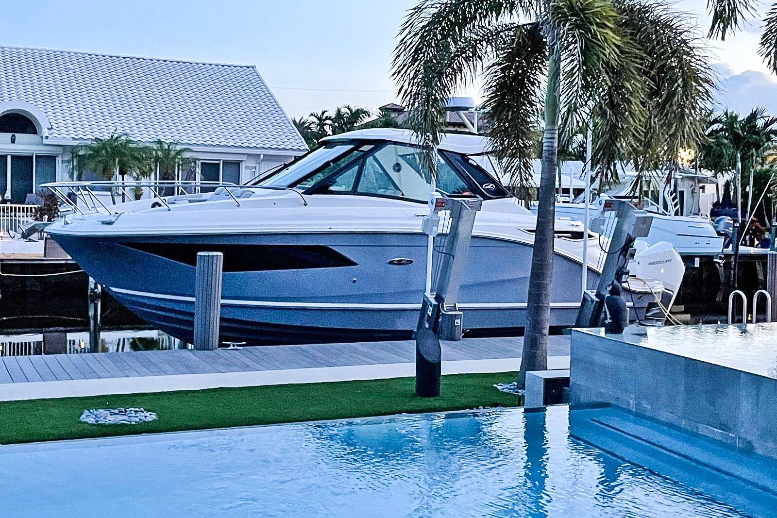 42 ft Sea Ray 2005