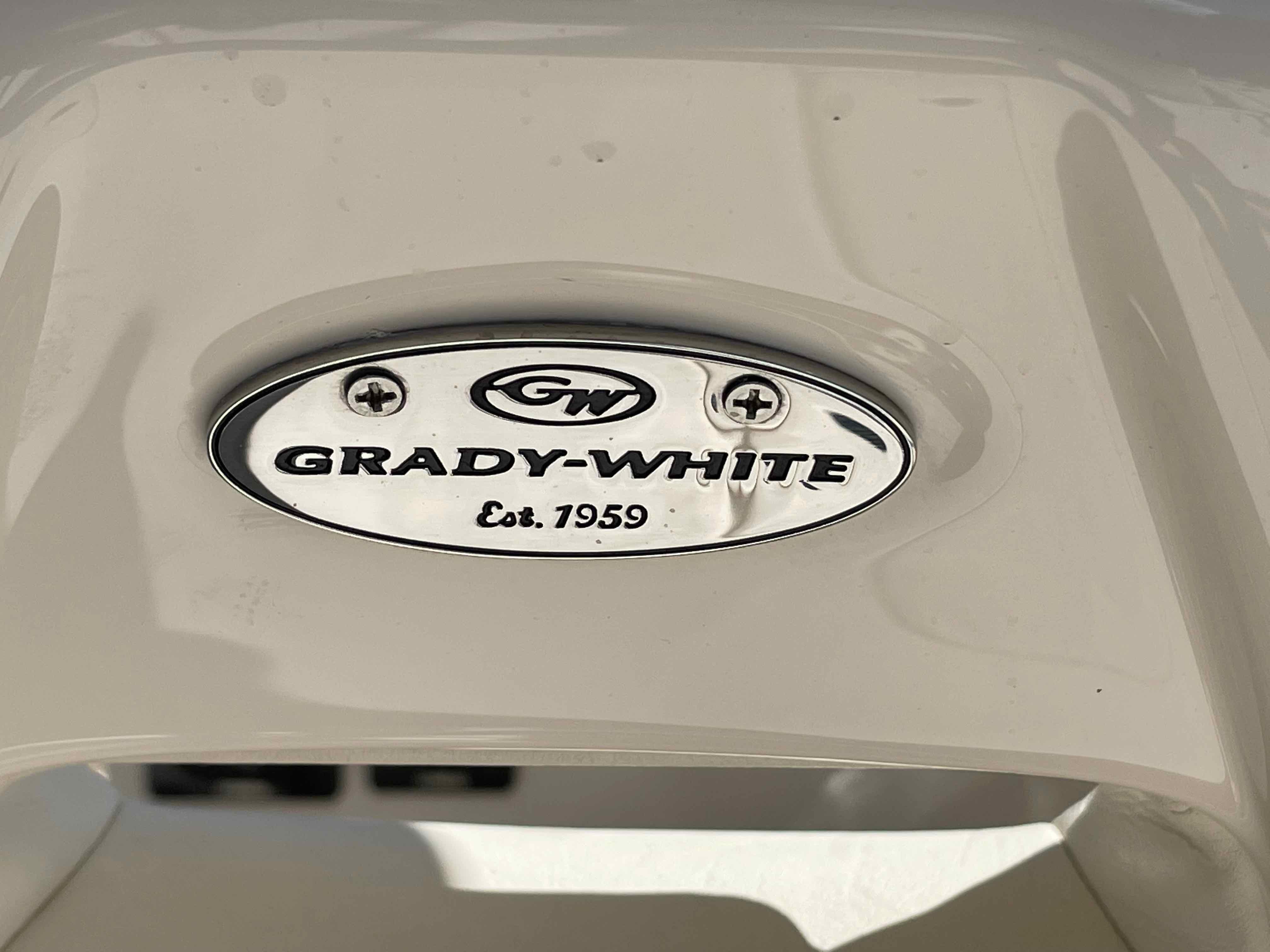 2019 Grady-White 275 Dual Console