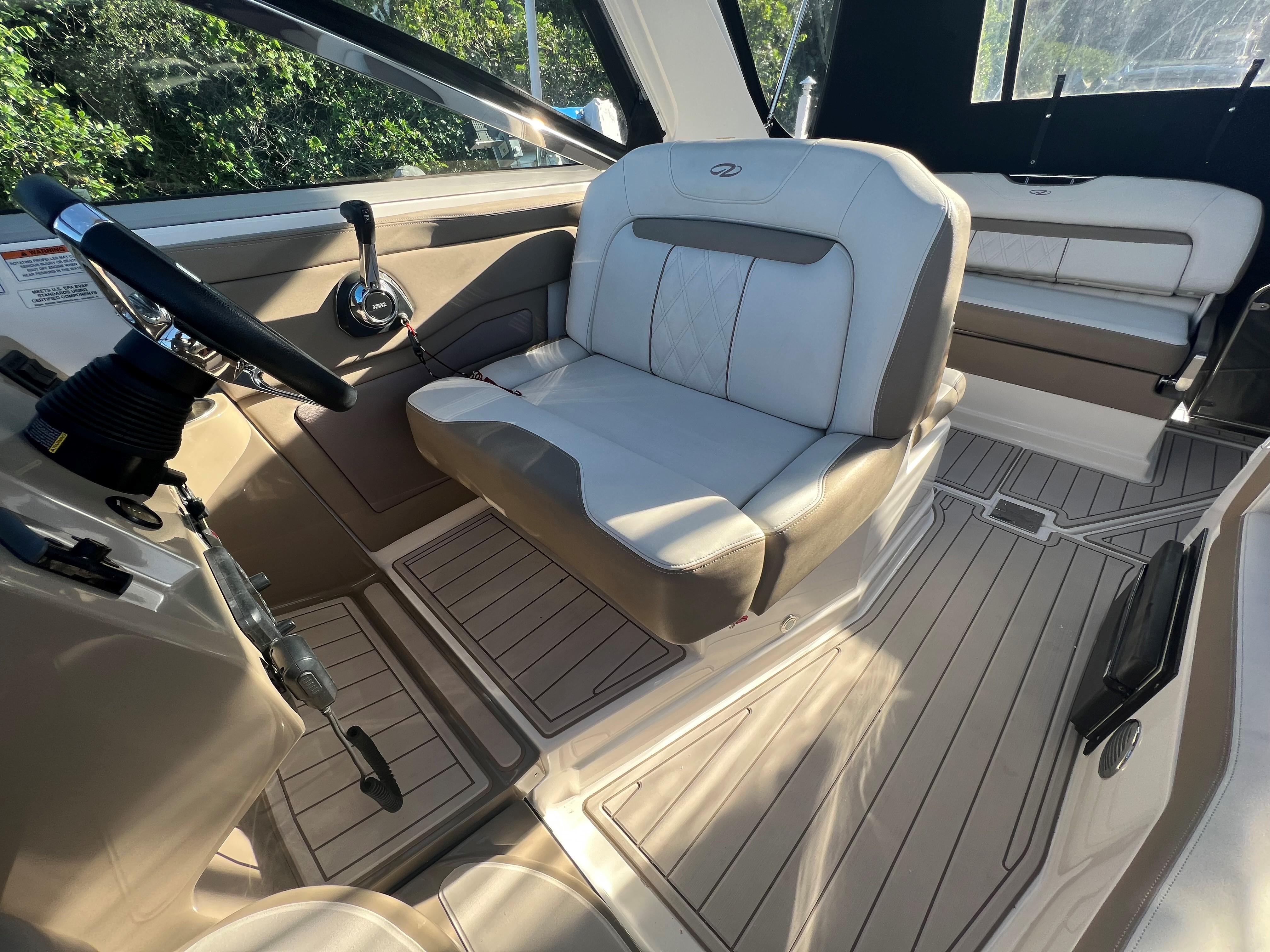 Regal 28 Express Helm Seat