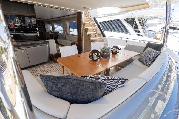 Princess Motor Yacht Sales - Used Princess Y85