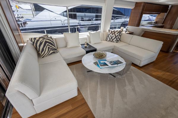 Princess Motor Yacht Sales - Used Princess Y85