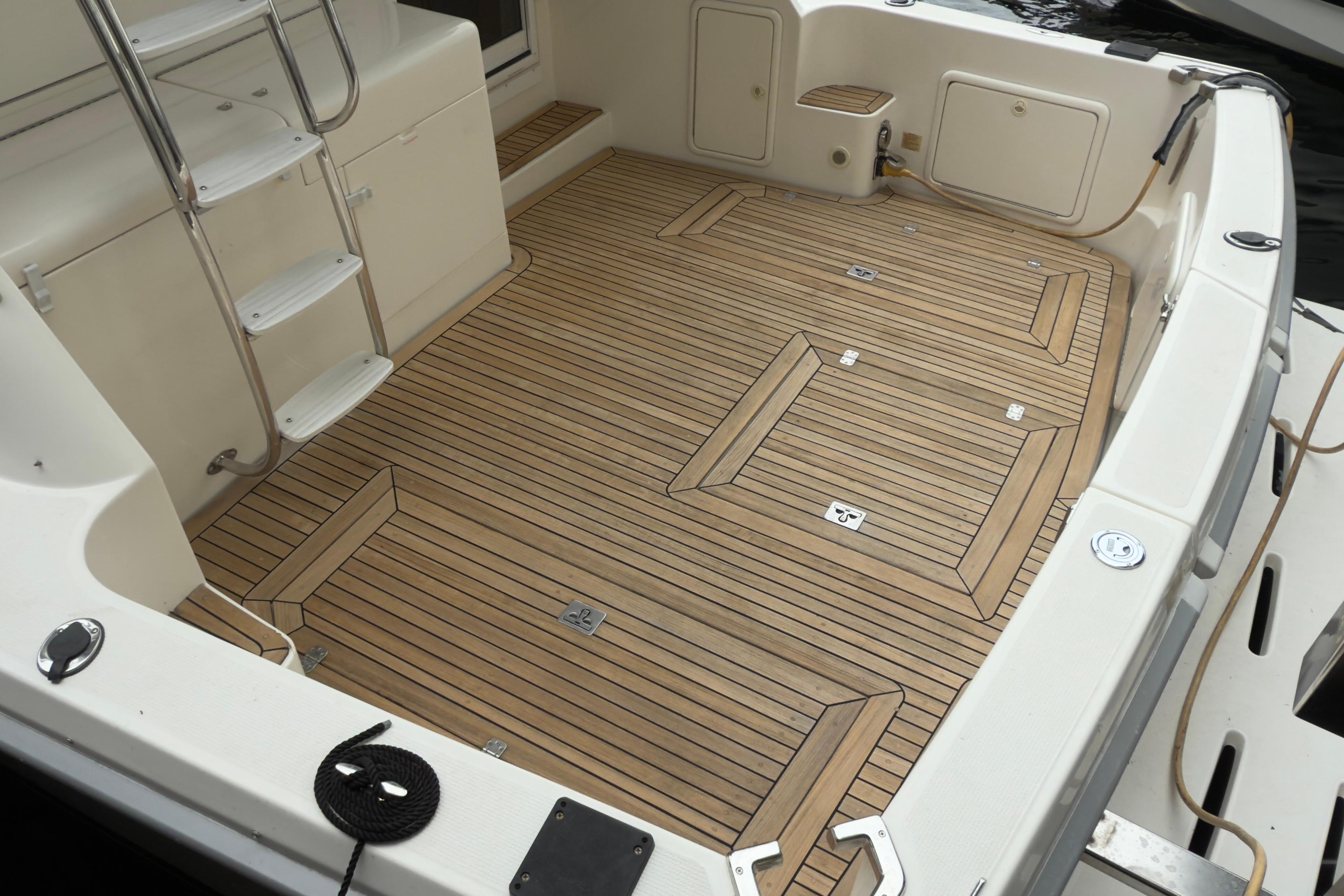 2001 Riviera Twin Cabin Convertible #TBTW366101 inventory image at Sun Country Yachts, South Lake Union (Seattle)