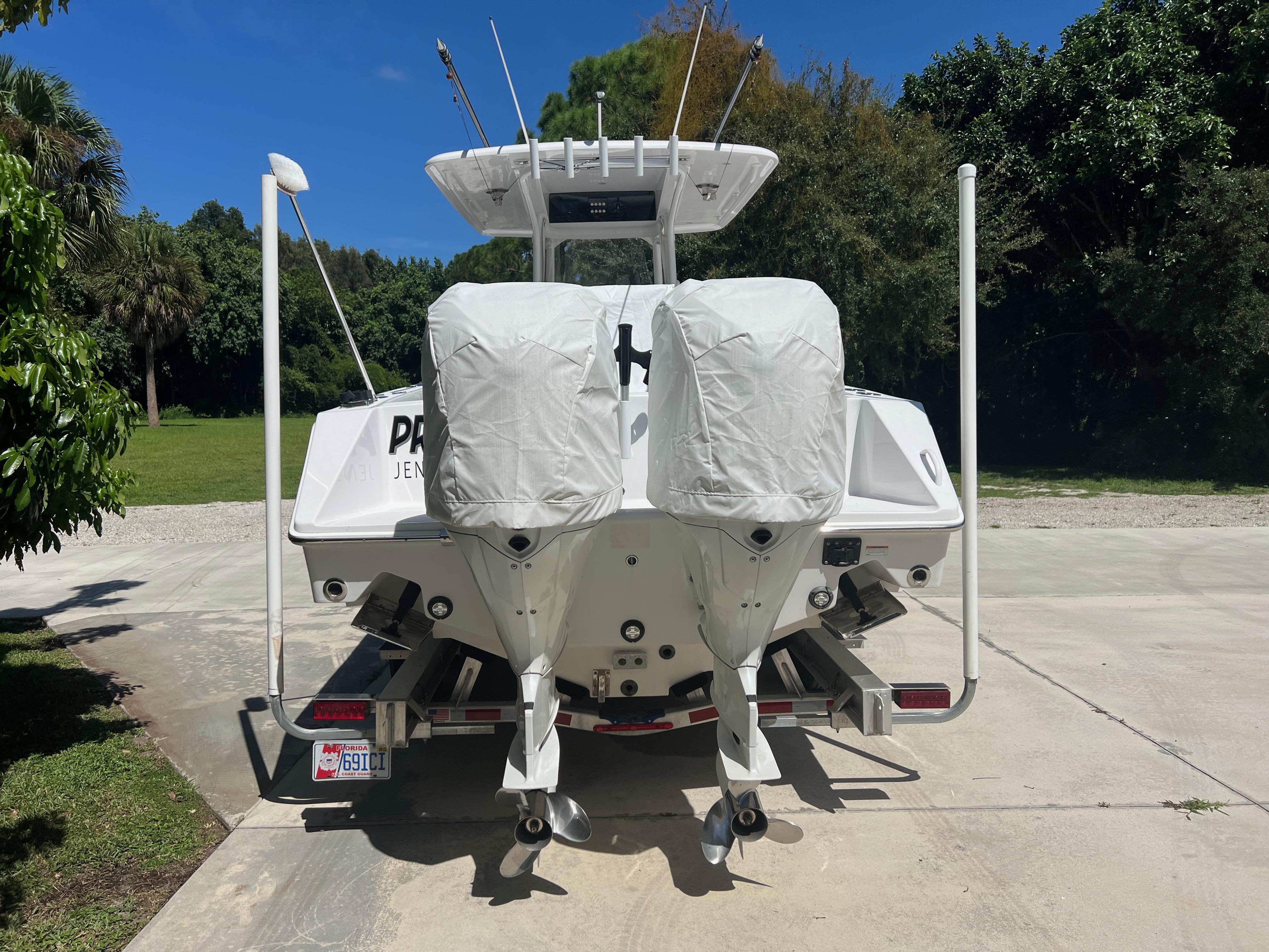 Priorities Yacht Photos Pics Jupiter 30 PRIORITIES - Aft Profile On Trailer