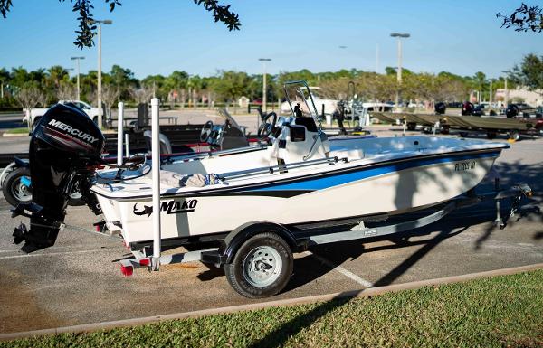 2018 Mako boat for sale, model of the boat is Pro 15 Skiff & Image # 5 of 24
