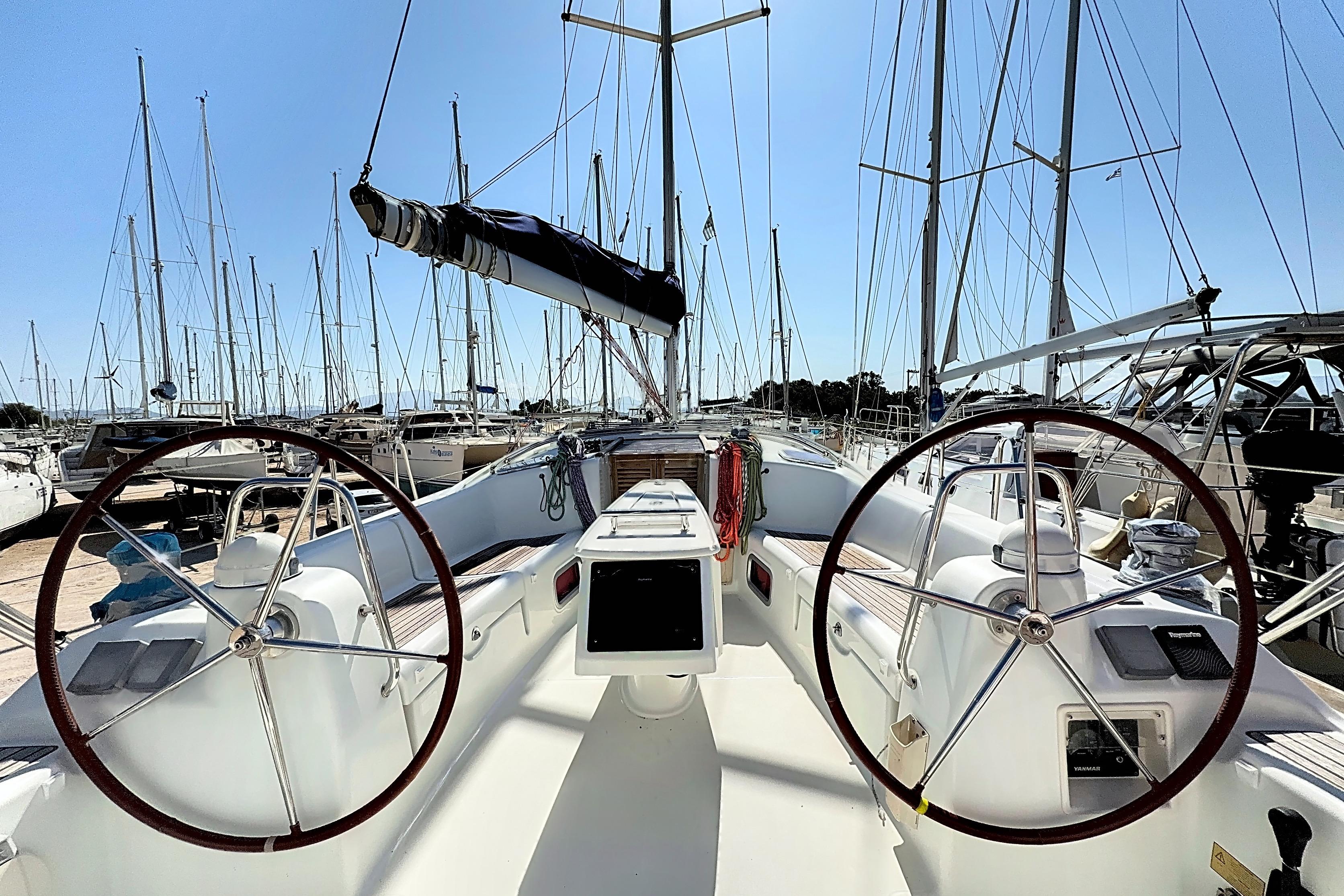 Yacht Photos Pics