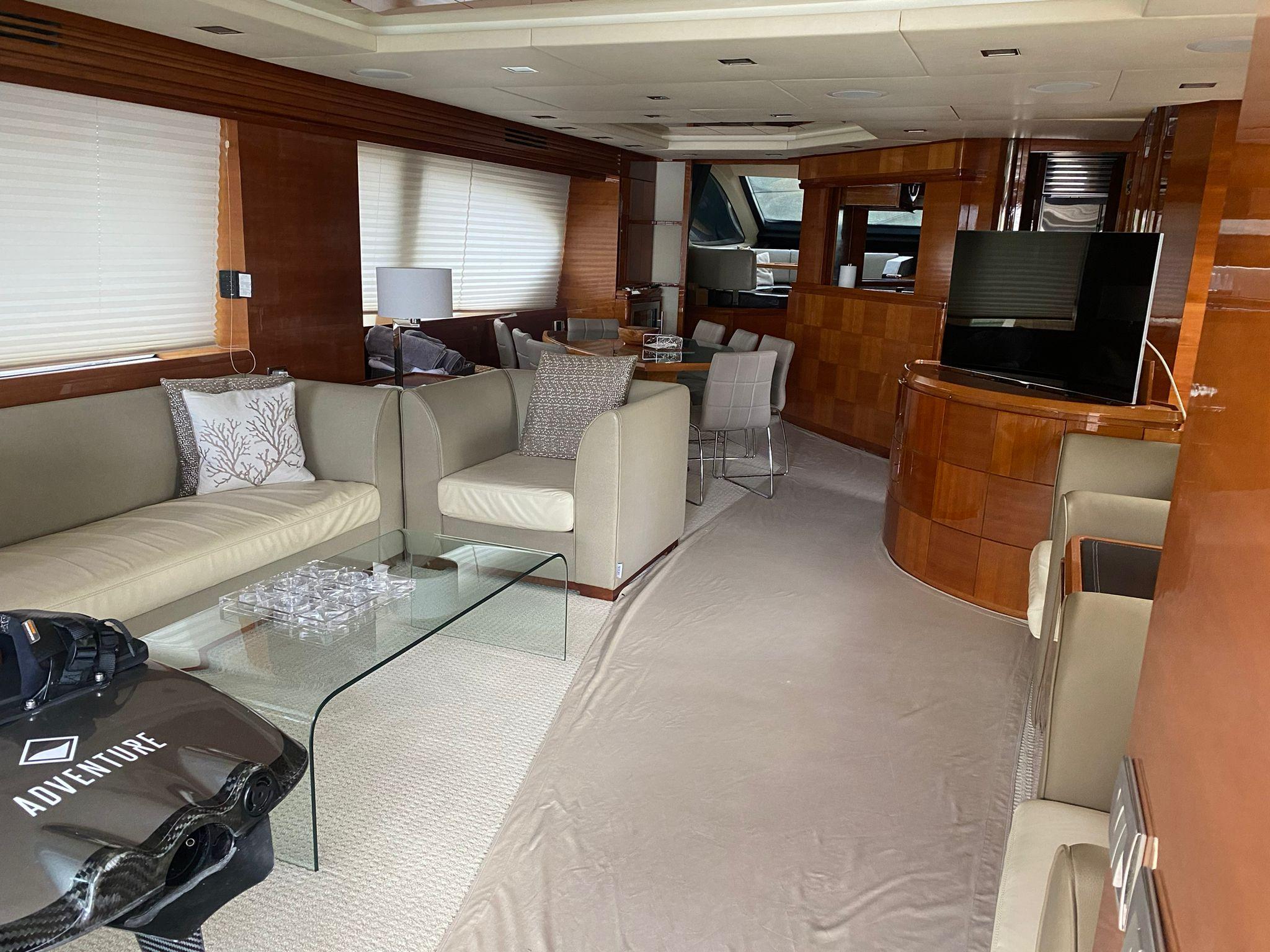 2007 Azimut 85 Blue