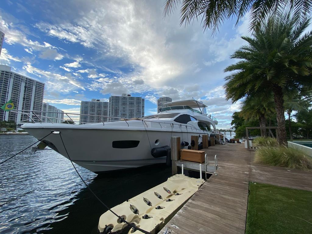 2007 Azimut 85 Blue