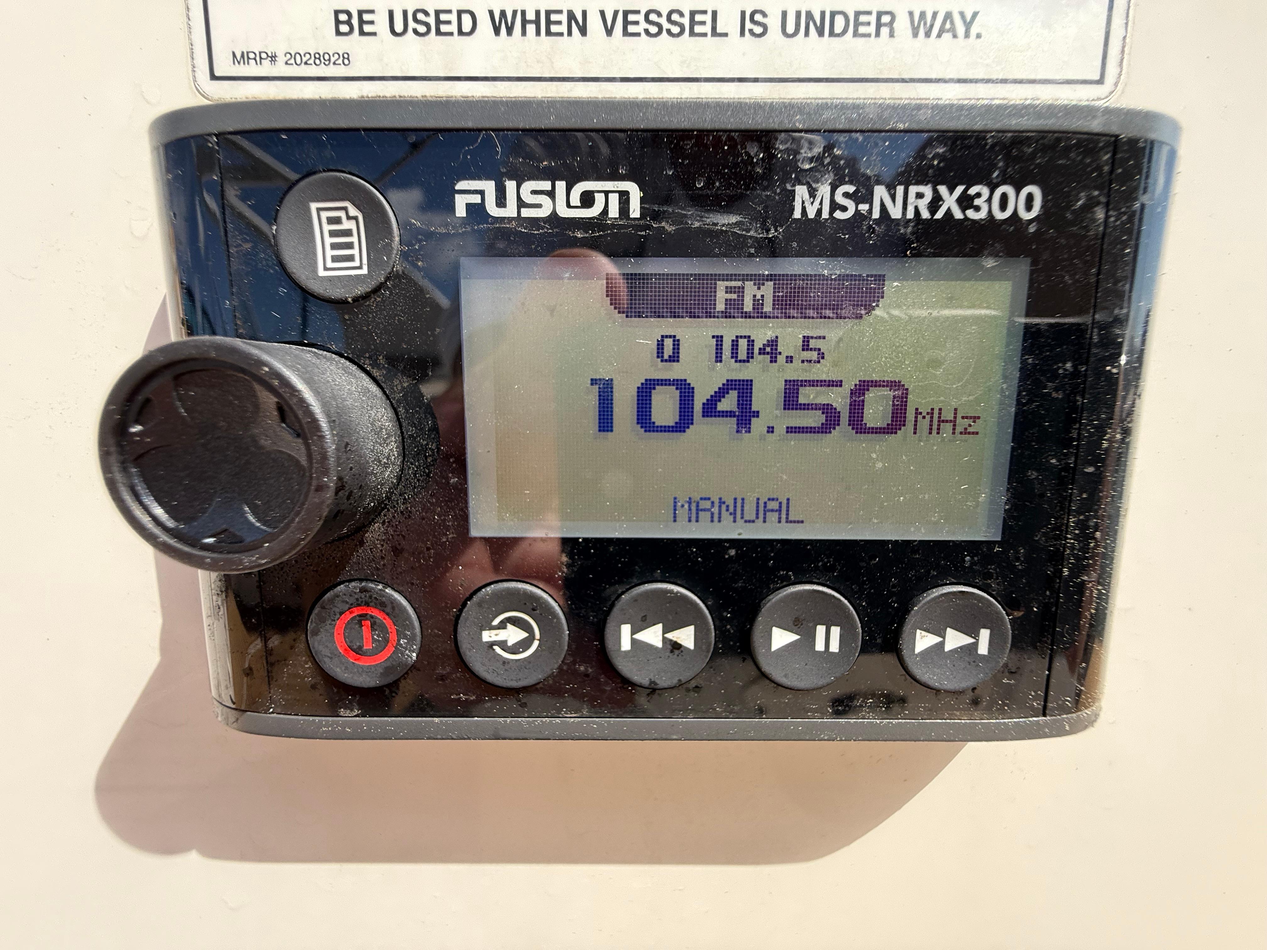 2020-sea-ray-sdx-250-ob-power-9840945-20250616141116727-1_XLARGE