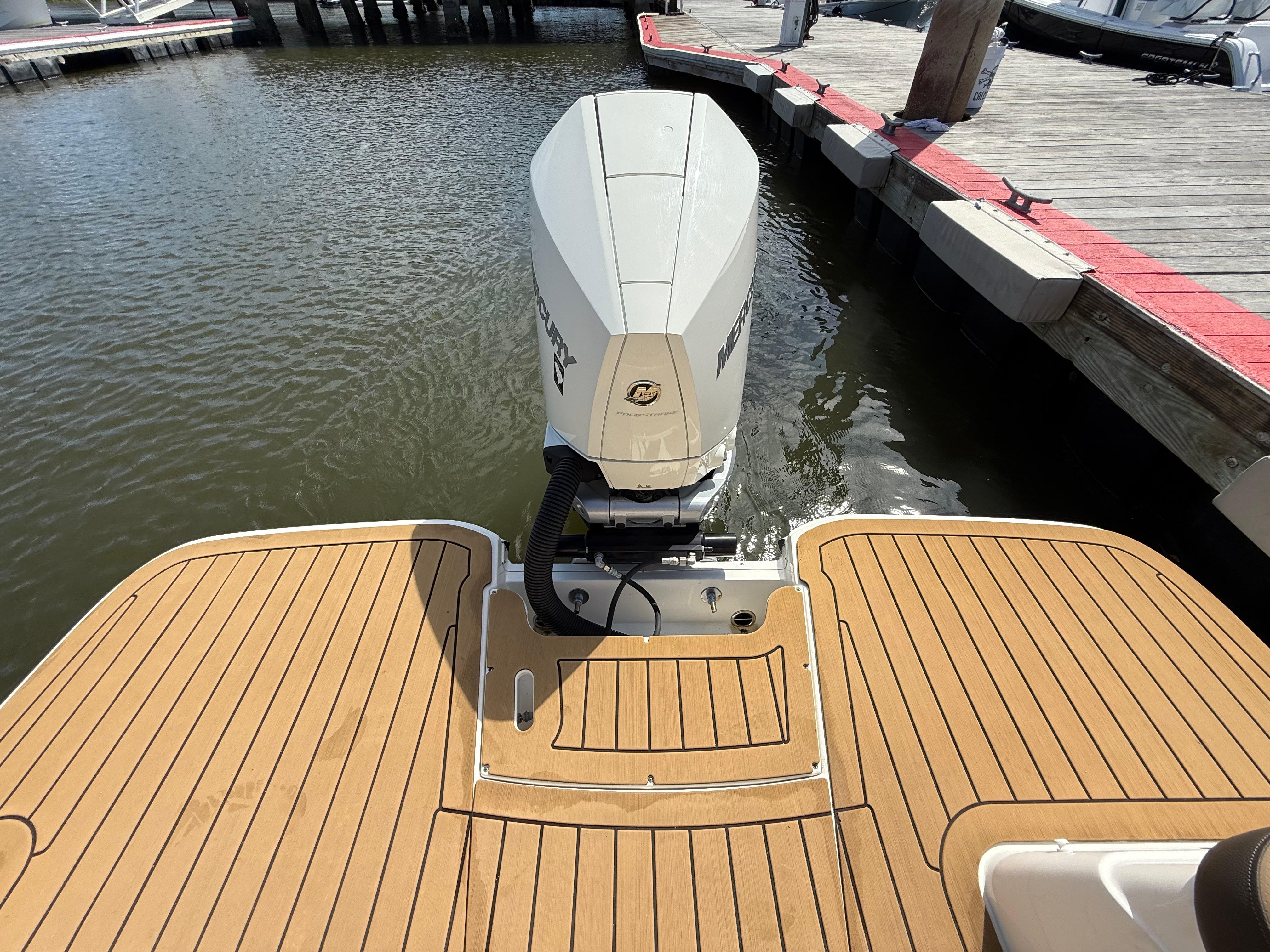 2020-sea-ray-sdx-250-ob-power-9840945-20250616141120734-1_XLARGE