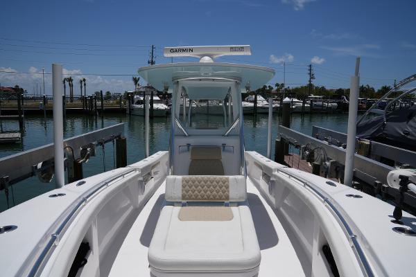 33' Front Runner, Listing Number 100917523, - Photo No. 34