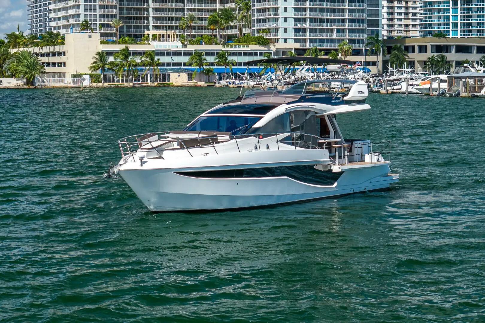 2020 Galeon 470 sky