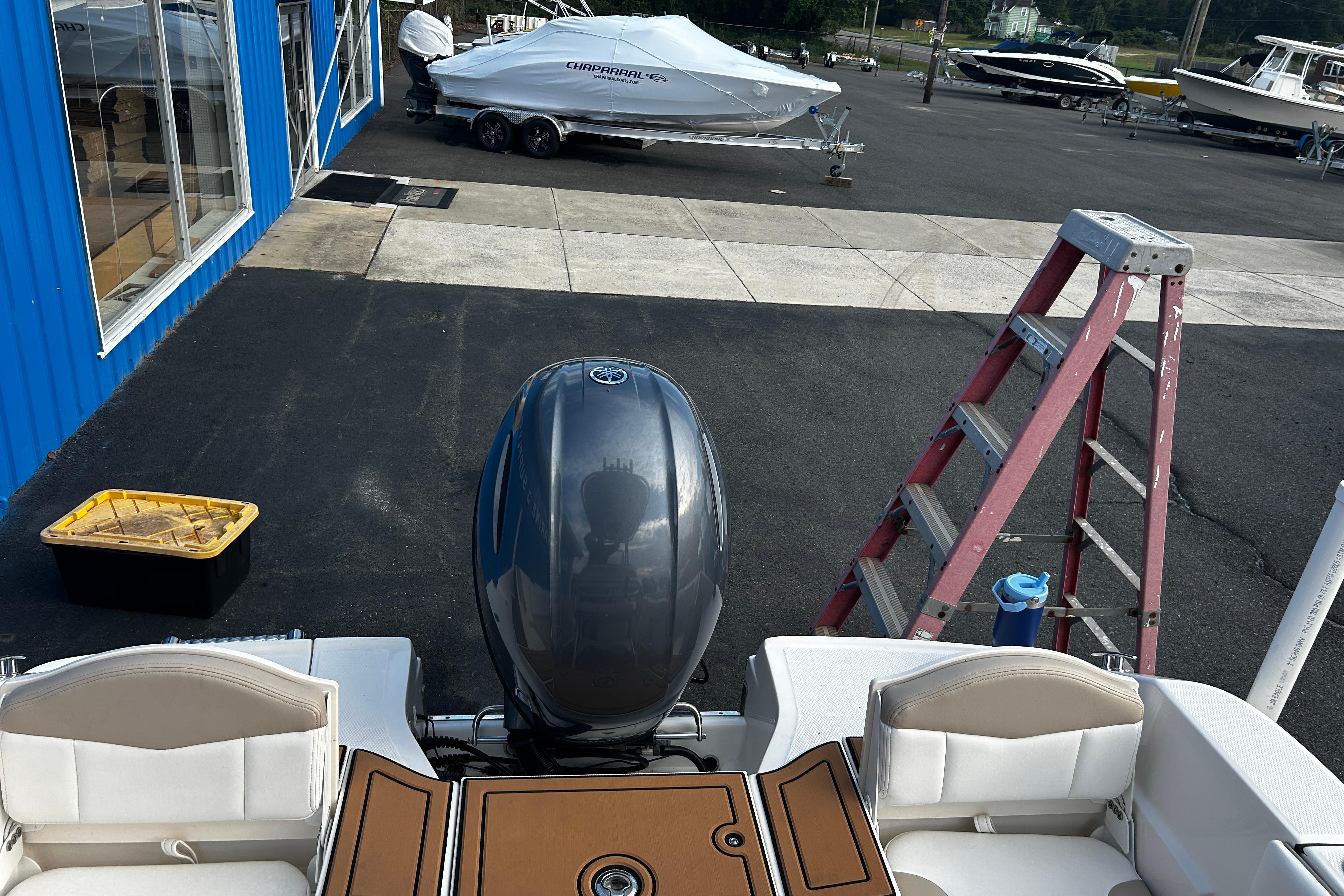 2018-robalo-r180-center-console-power-9960906-20250926132625986-3