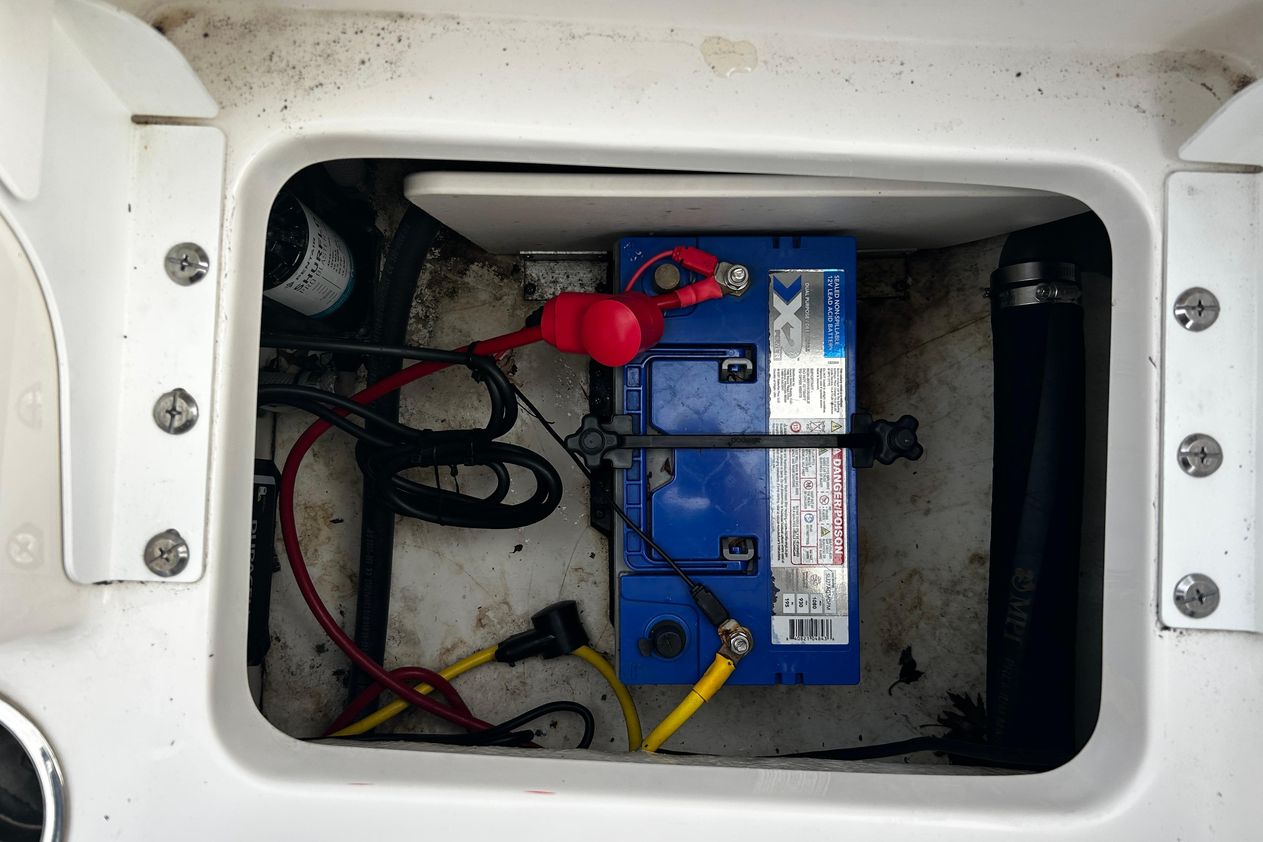 2018-robalo-r180-center-console-power-9960906-20250926132633757-1