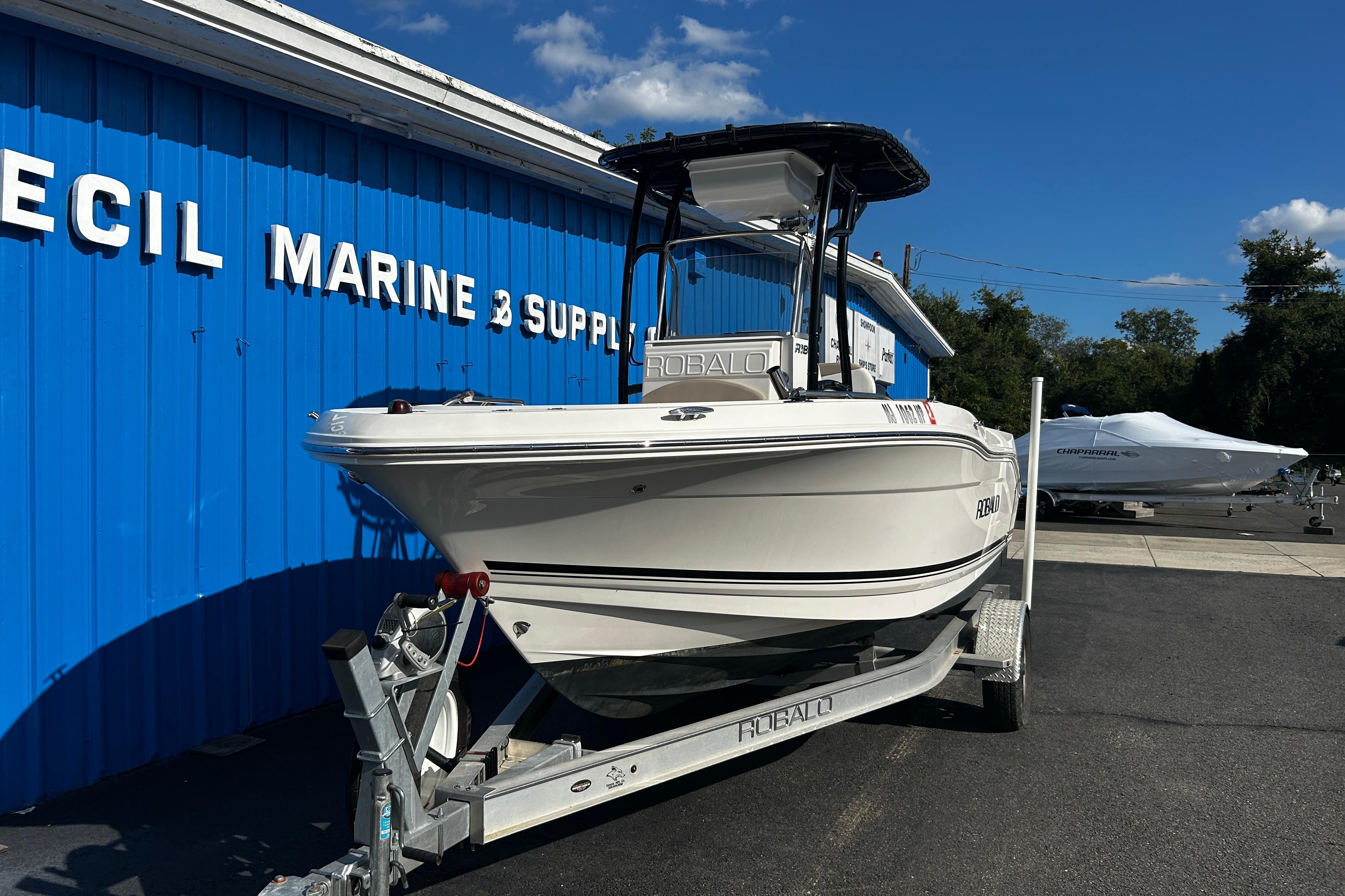 2018-robalo-r180-center-console-power-9960906-20250926132638975-1