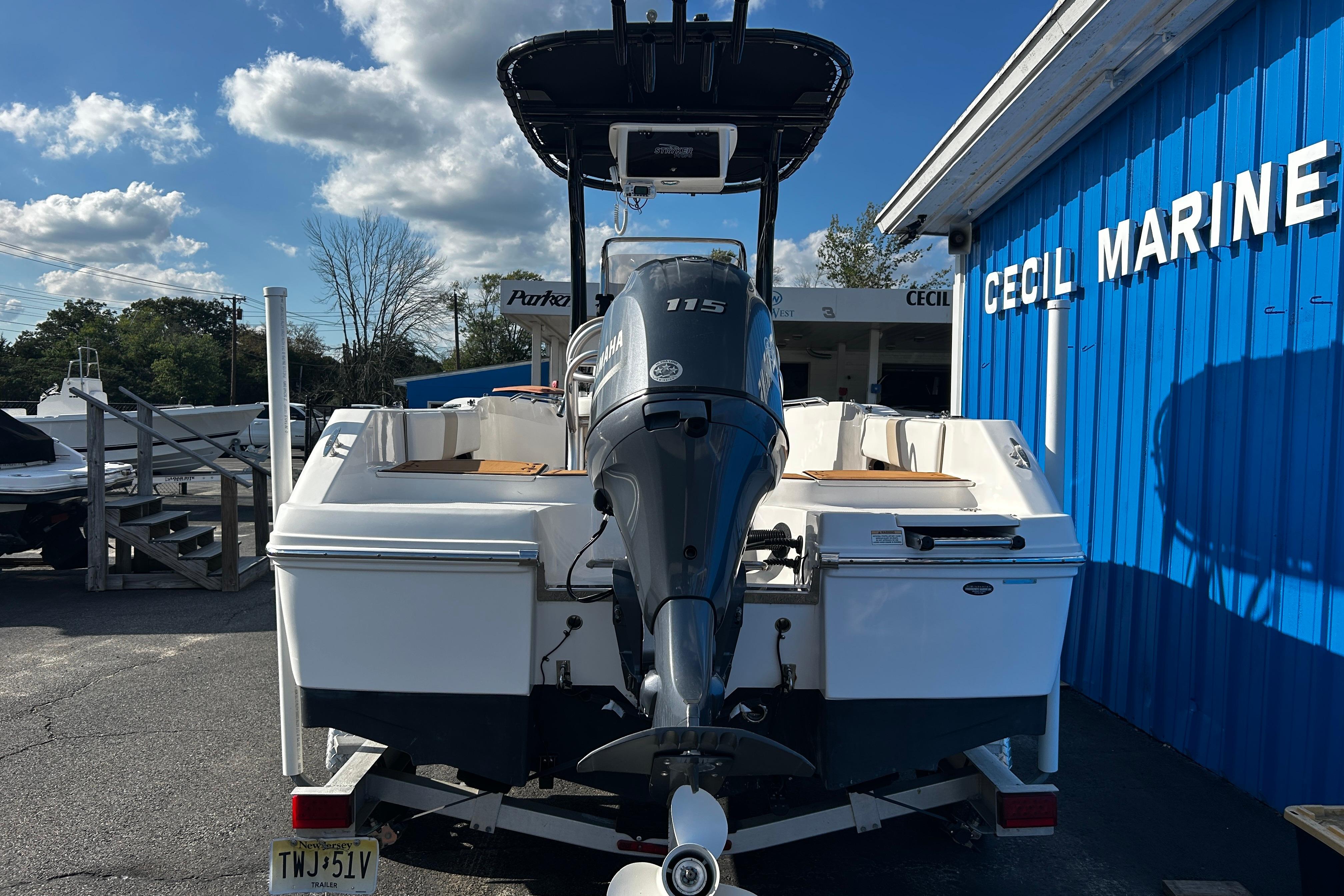 2018-robalo-r180-center-console-power-9960906-20250926132646273-3