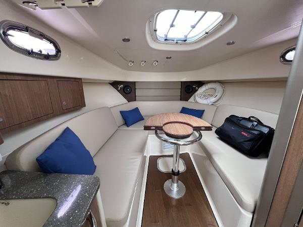 31' Boston Whaler, Listing Number 100917660, - Photo No. 11