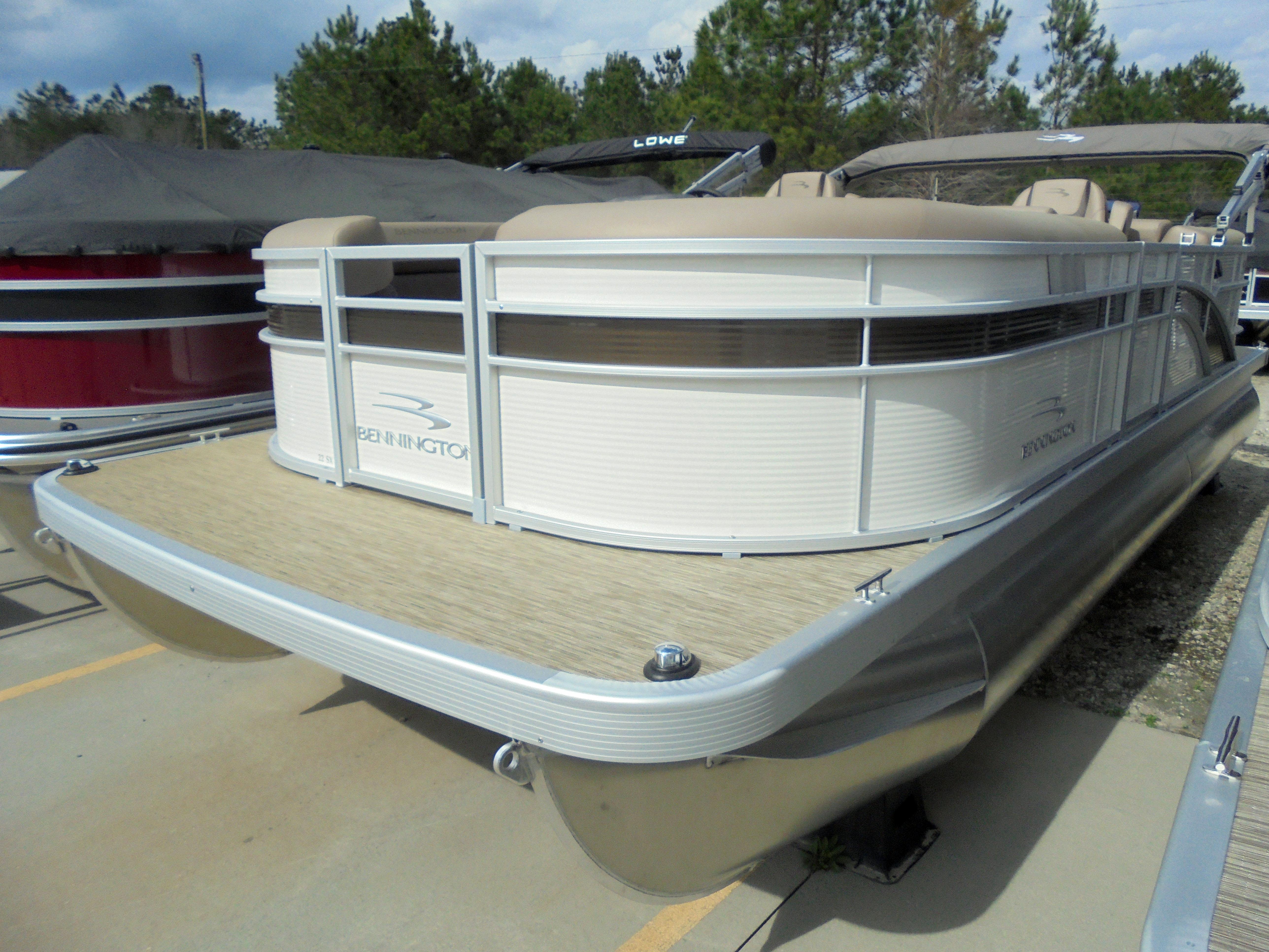2023 Bennington 22 SXSR