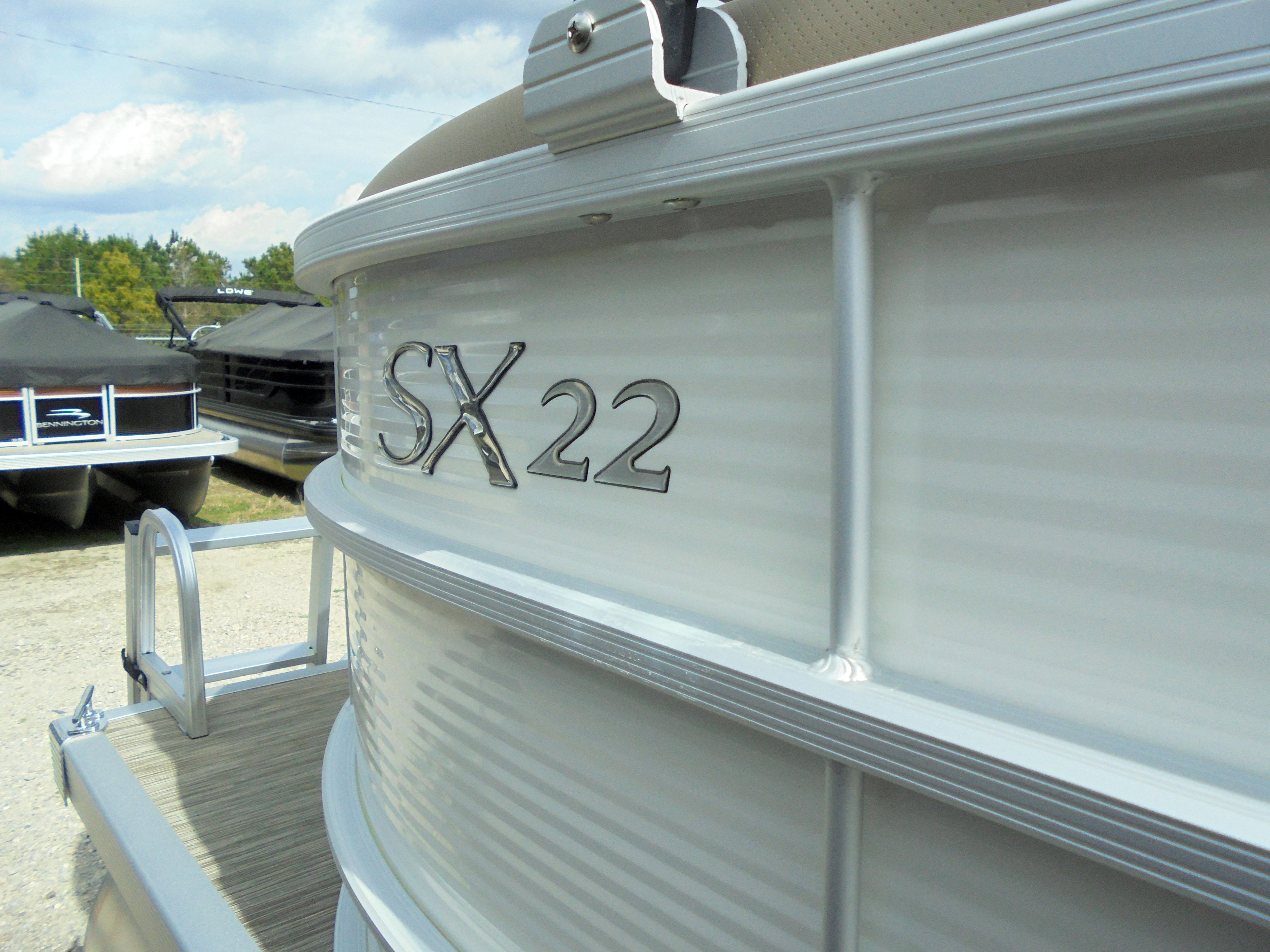 2023 Bennington 22 SXSR