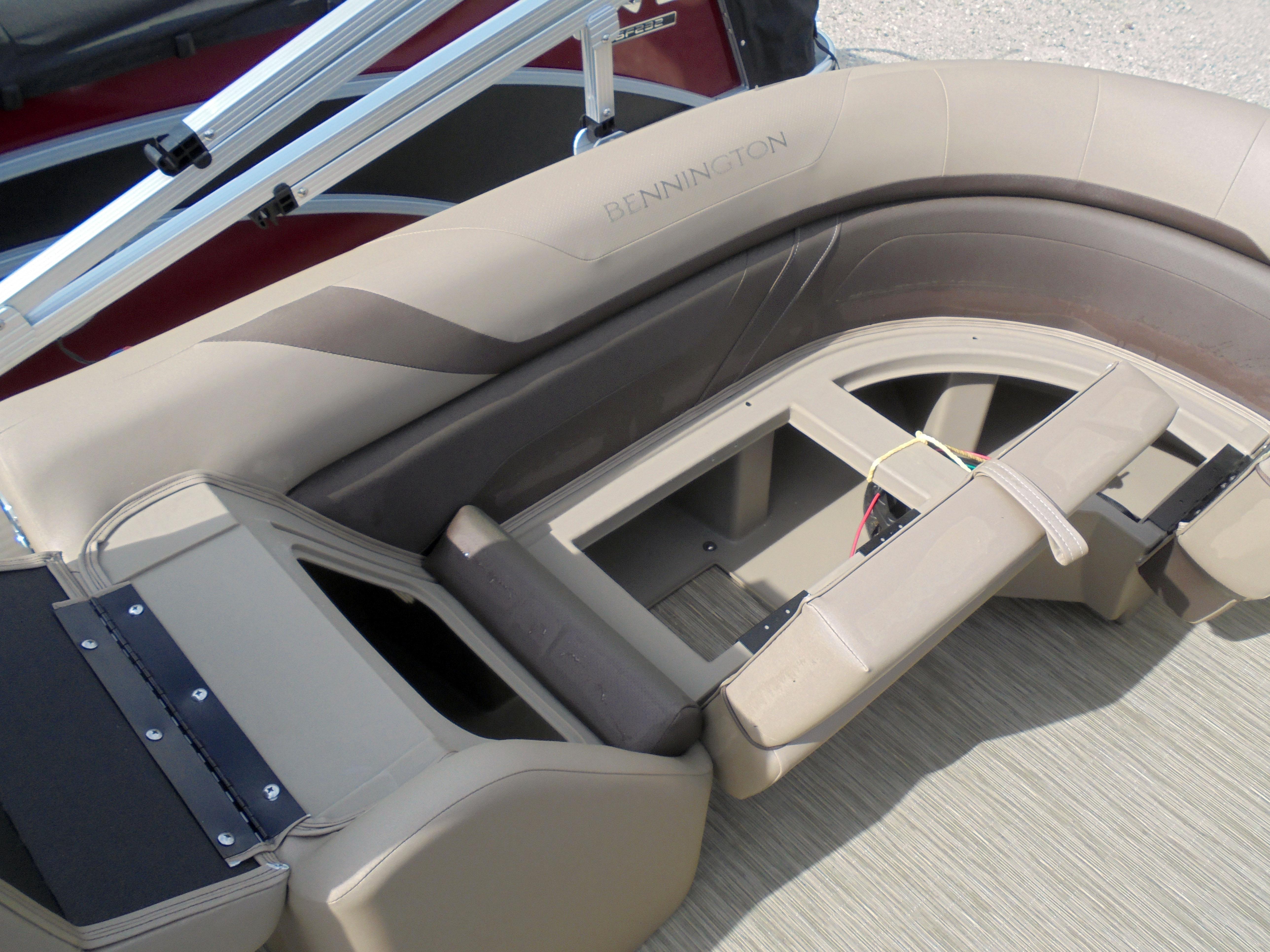 2023 Bennington 22 SXSR