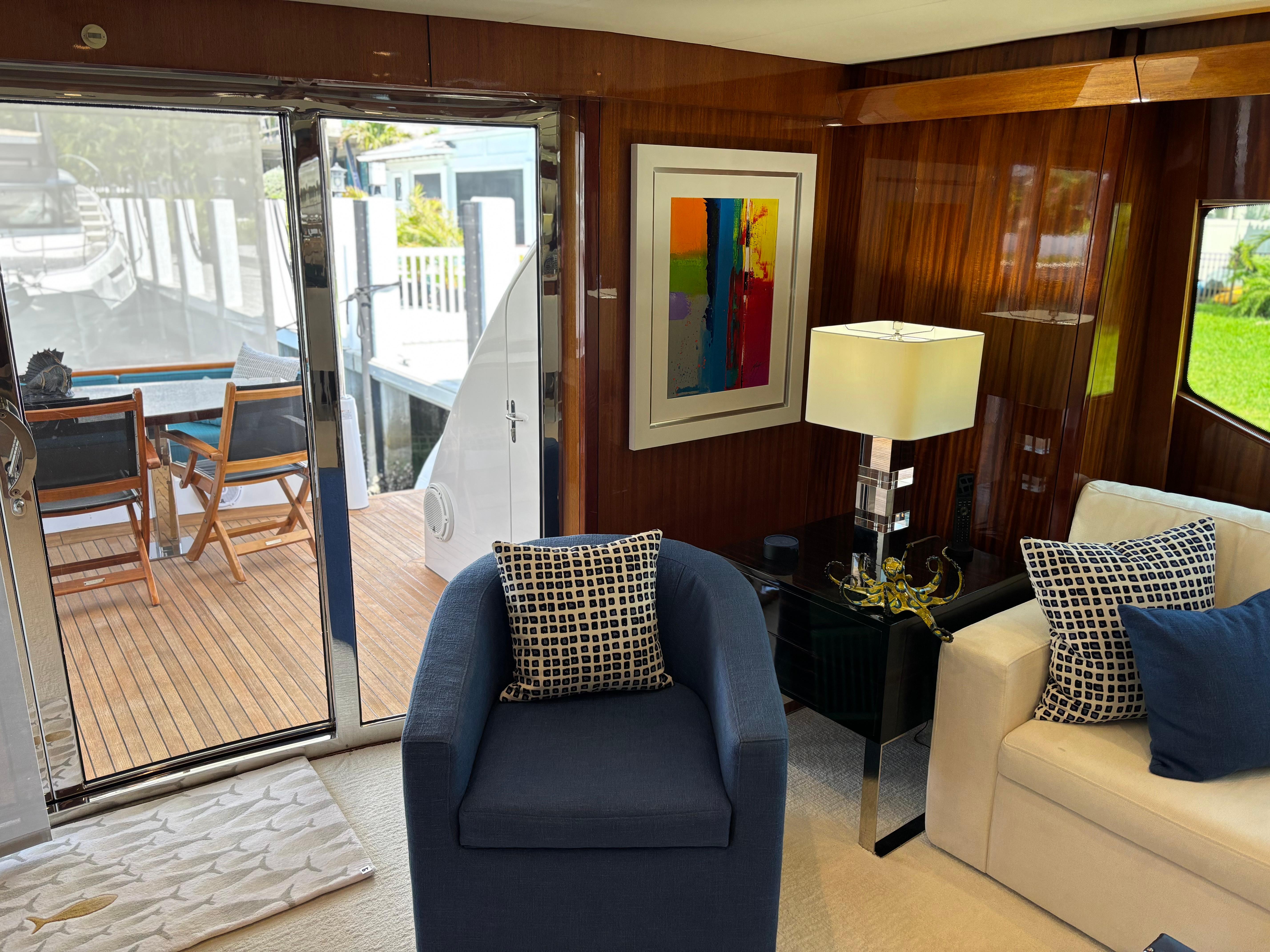 2014-hatteras-80-motor-yacht-sky-lounge-power-9830970-20250726110540342-1
