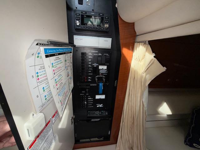 2005-sea-ray-320-sundancer-power-9770971-977322211-0-240420251808-27