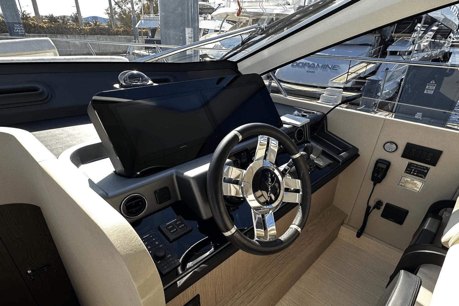 2022 Azimut 53 Flybridge
