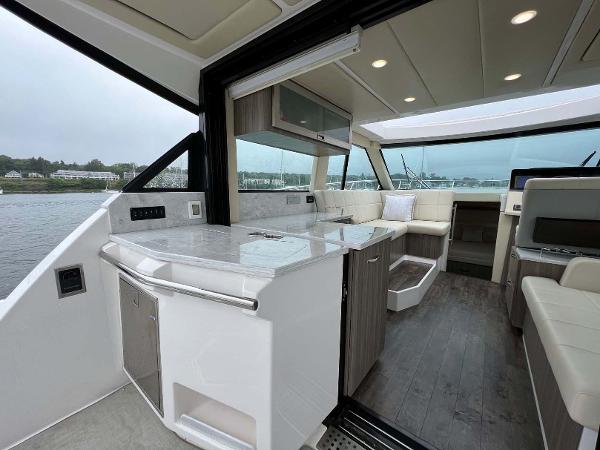 38' Regal, Listing Number 100902717, - Photo No. 4