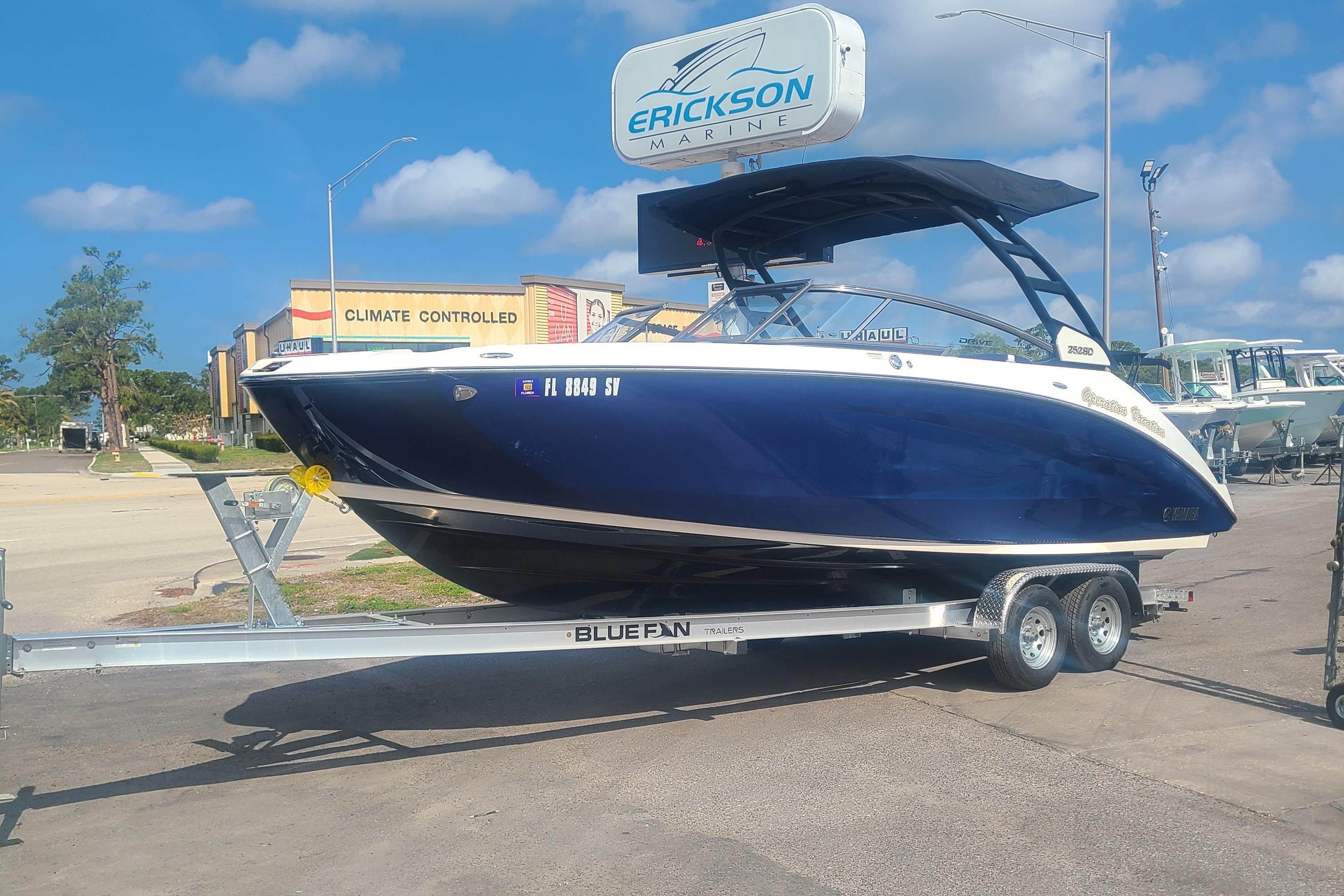2021 Yamaha Boats 252SE
