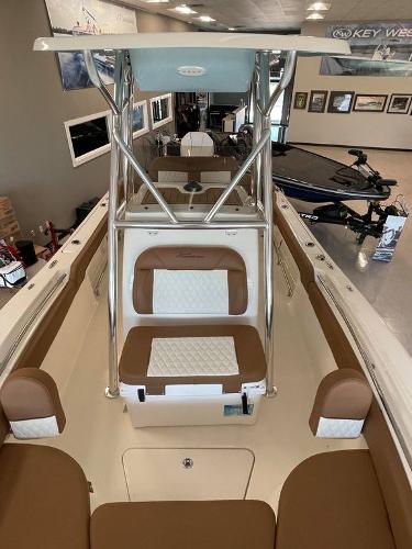 2021 Pioneer boat for sale, model of the boat is Islander 222 & Image # 6 of 10