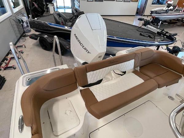 2021 Pioneer boat for sale, model of the boat is Islander 222 & Image # 10 of 10