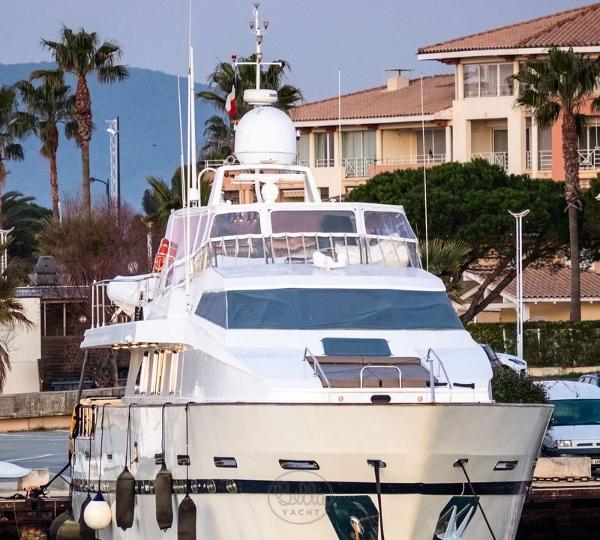 AZURE RHAPSODY, Yacht occasion a vendre, ,Azimut 30 M, 1990, BELLA YACHT, Cannes, Antibes, Monaco, Saint-Tropez, France (20)