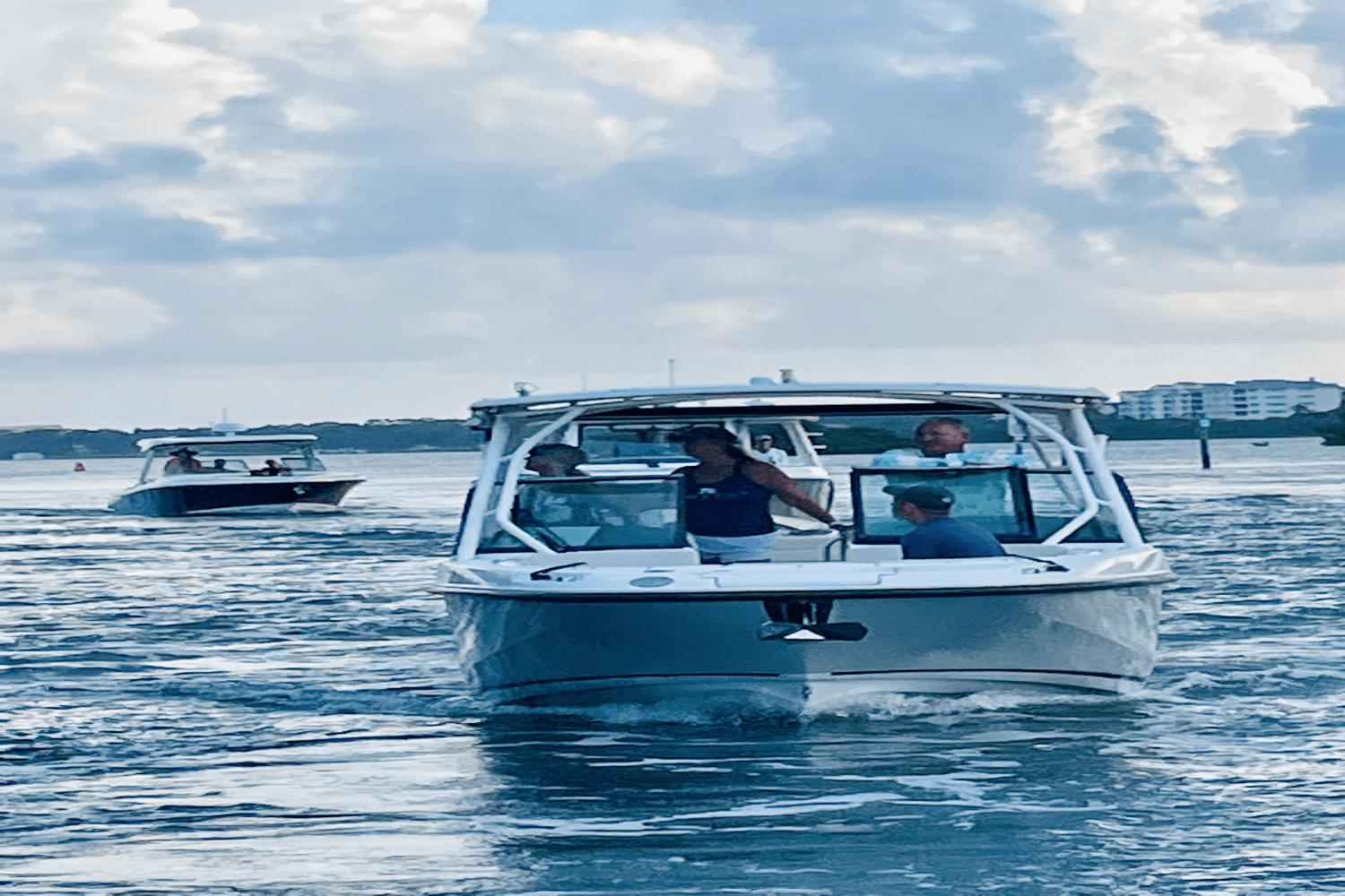2015-boston-whaler-270-vantage-power-9850909-983933397-0-250620250858-16