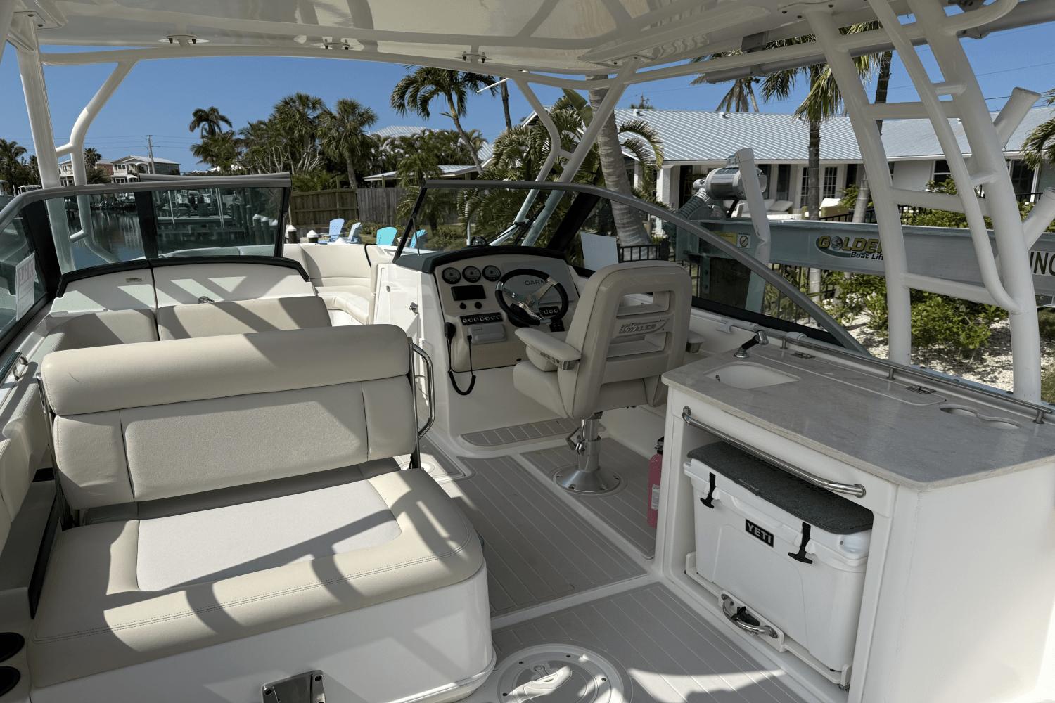 2015-boston-whaler-270-vantage-power-9850909-983933404-0-250620250858-8