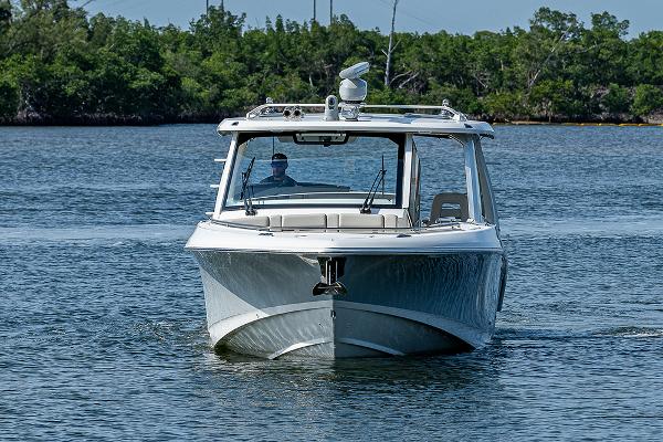 38' Boston Whaler, Listing Number 100914657, - Photo No. 5