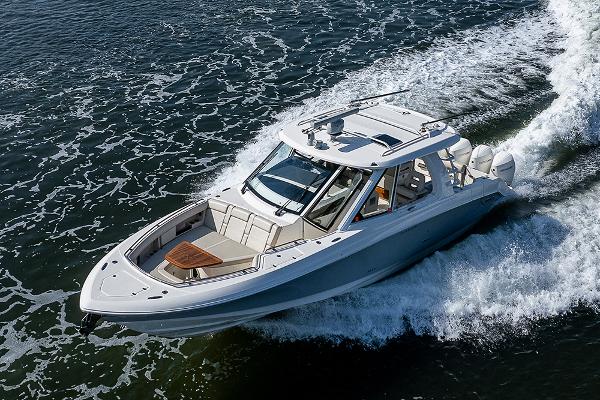 38' Boston Whaler, Listing Number 100914657, Image No. 9