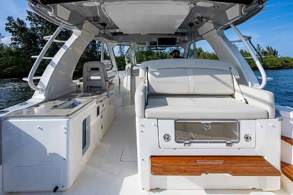 38' Boston Whaler, Listing Number 100914657, Image No. 15