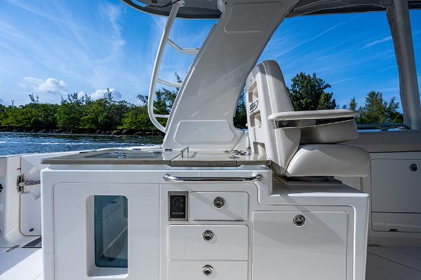 38' Boston Whaler, Listing Number 100914657, - Photo No. 18