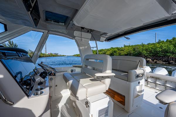38' Boston Whaler, Listing Number 100914657, Image No. 23