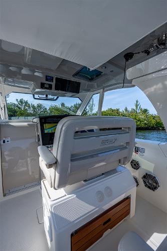 38' Boston Whaler, Listing Number 100914657, Image No. 24
