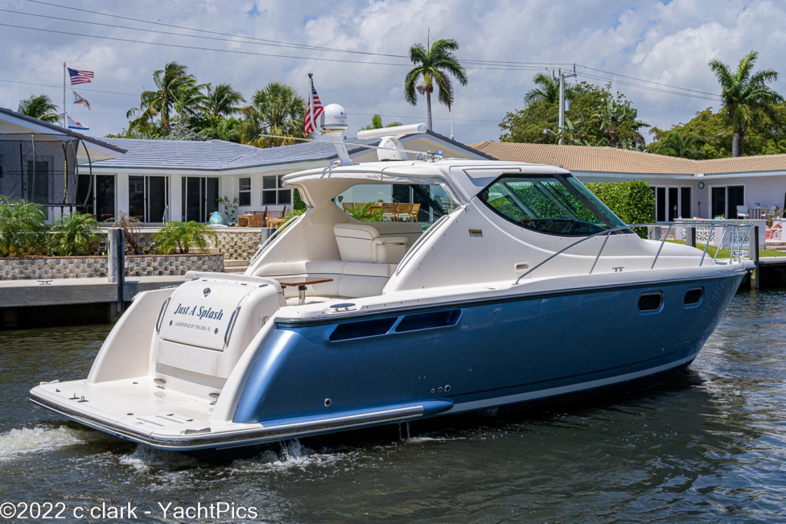 Tiara 39 - Stern Profile