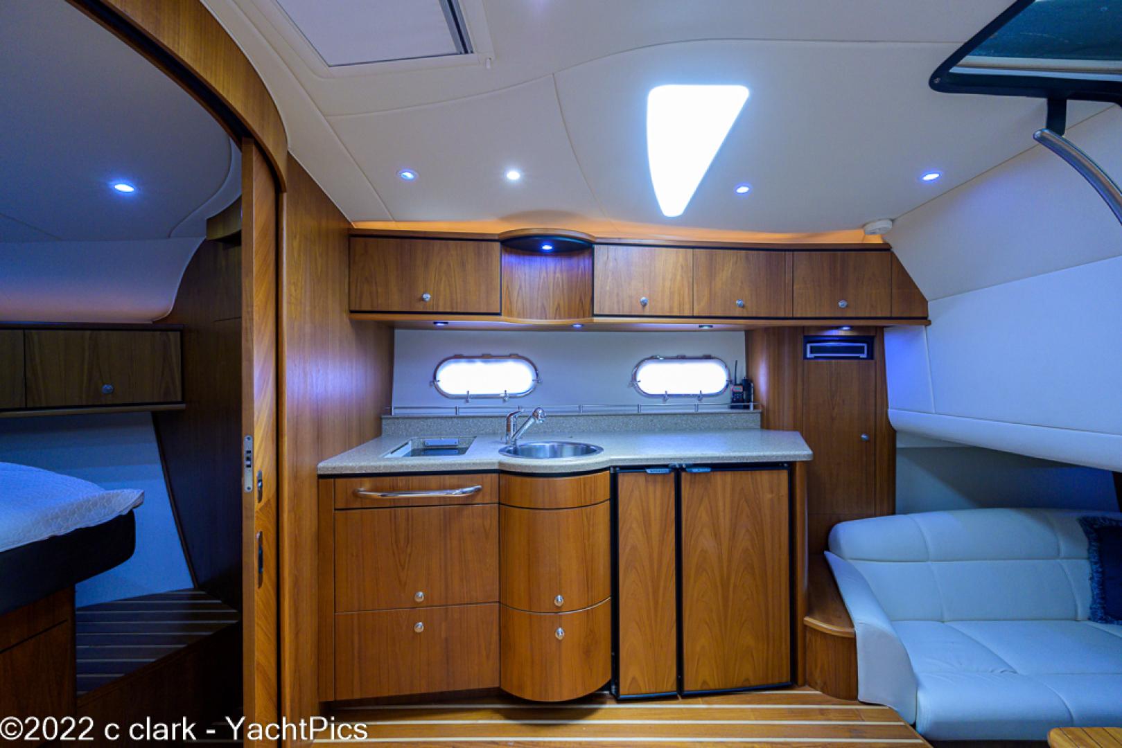 Tiara 39 - Galley