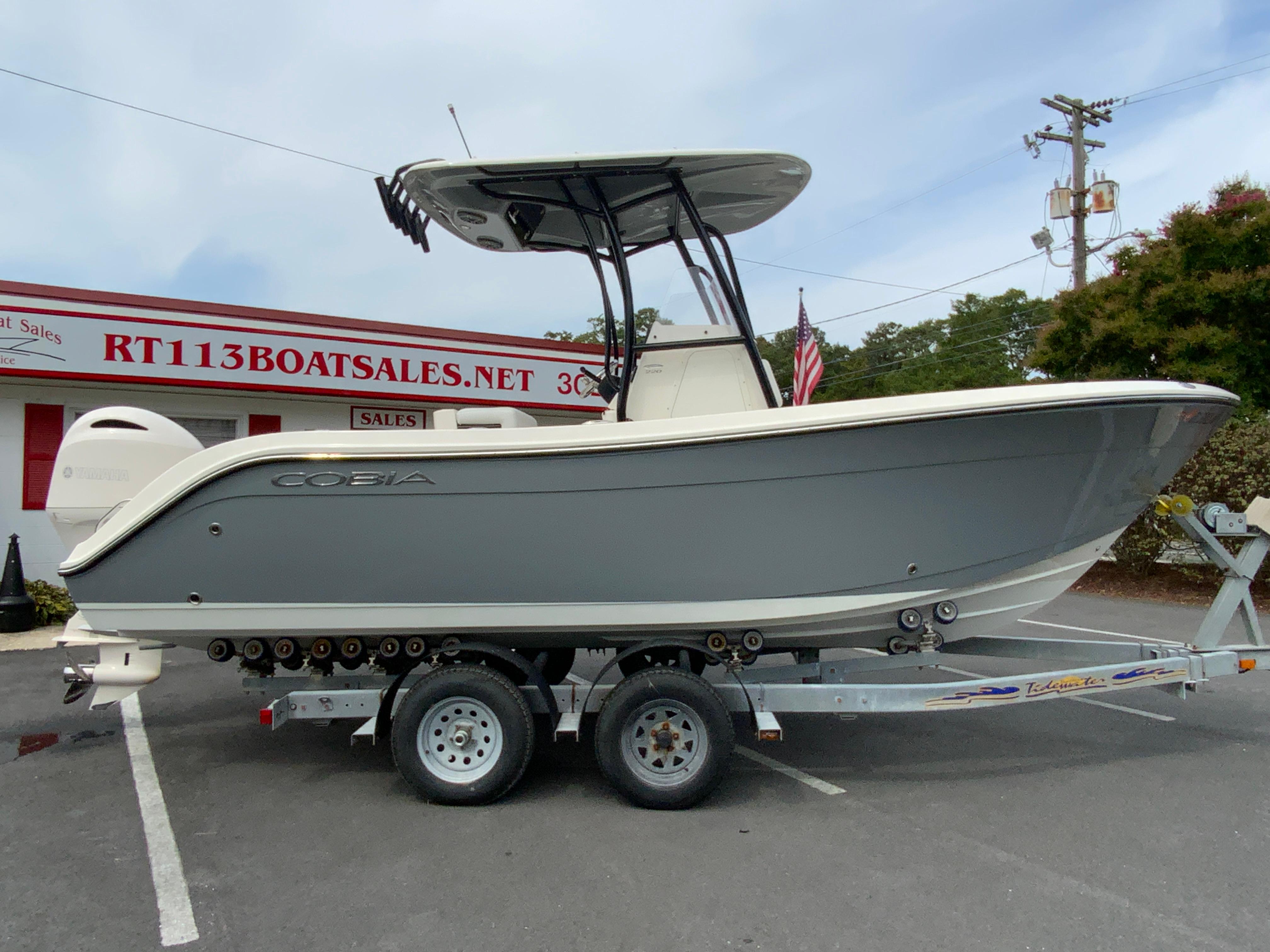 2022 Cobia 220 Center Console-1