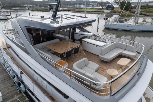 Princess Motor Yacht Sales - Used Princess X80