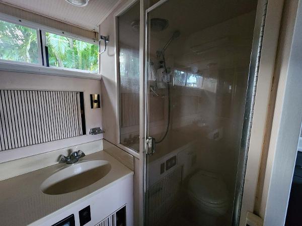 44' Tollycraft, Listing Number 100913141, - Photo No. 14