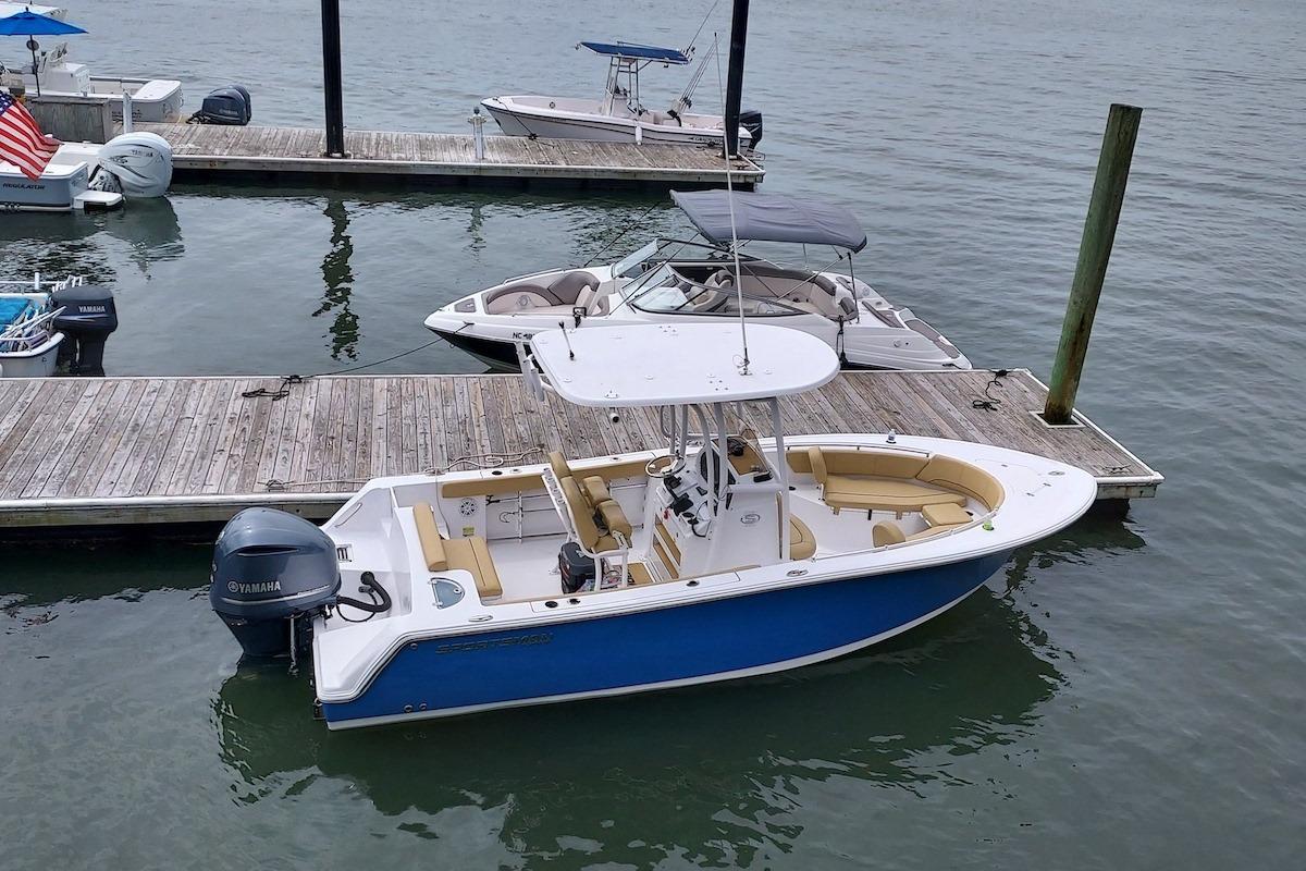 NC 10454 BW Knot 10 Yacht Sales NC 10454 BW Knot 10 Yacht Sales