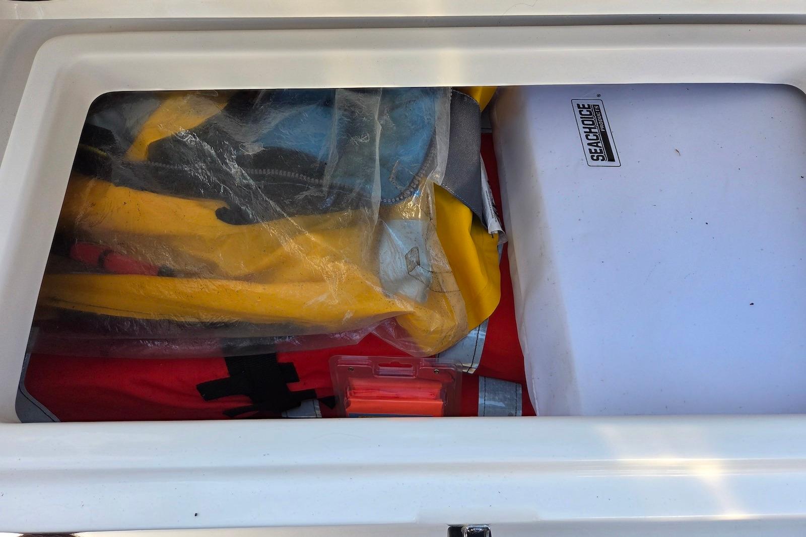 NC 10454 BW Knot 10 Yacht Sales NC 10454 BW Knot 10 Yacht Sales