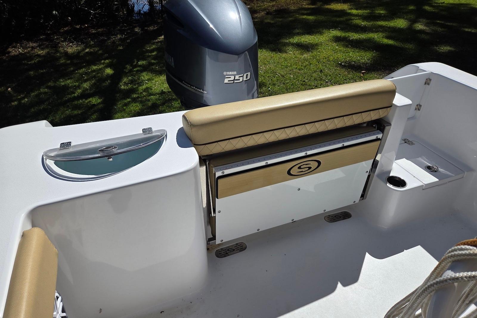 NC 10454 BW Knot 10 Yacht Sales NC 10454 BW Knot 10 Yacht Sales